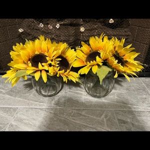 Sunflower set of 2 with clear vases